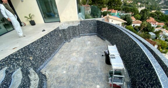 Rénovation de piscine dans les Alpes-Maritimes &#8211; Redonnez vie à votre piscine