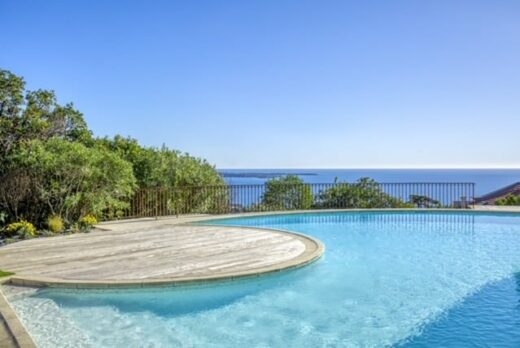 Piscinco&#x20;&#x3A;&#x20;Votre&#x20;Magasin&#x20;d&amp;&#x23;8217&#x3B;Accessoires&#x20;de&#x20;Piscine&#x20;&#x00E0;&#x20;Nice