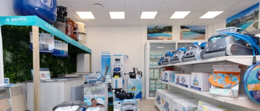 Robots de Piscine à Nice : L&#8217;Intégration d&#8217;une Technologie Avancée pour une Piscine Impeccable